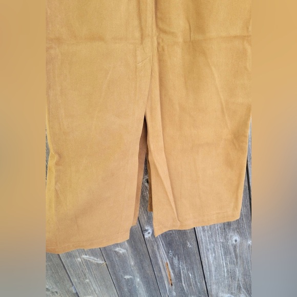 Tan/Brown skirt - Picture 3 of 6